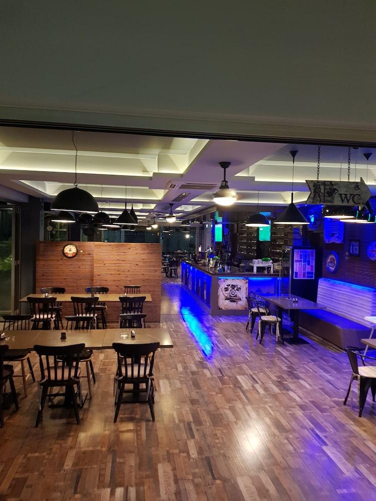 Euronapa Hotel Apartments 아이아 나파 외부 사진