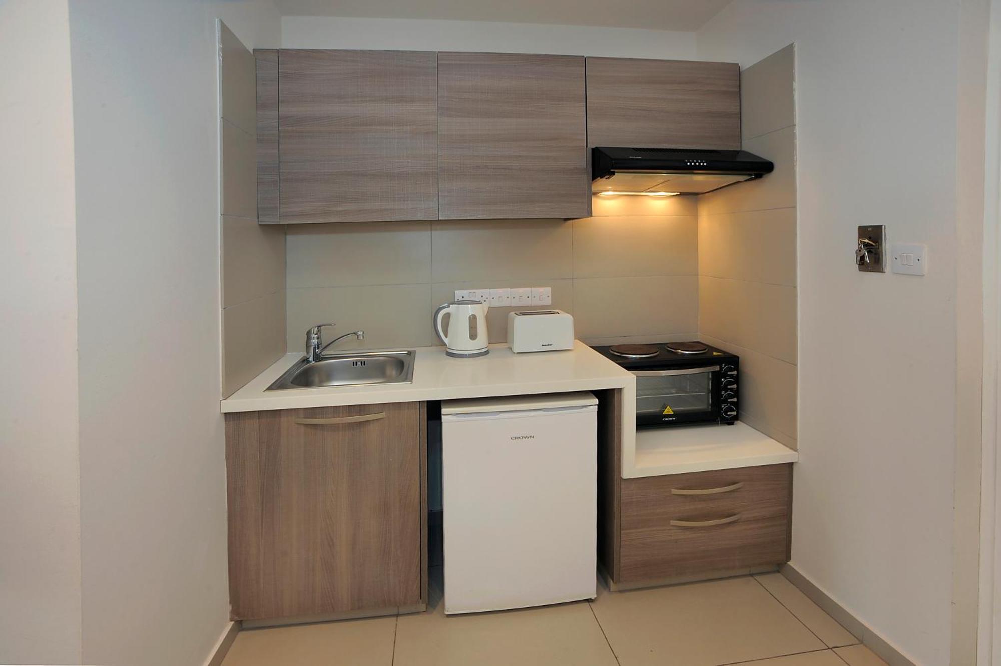 Euronapa Hotel Apartments 아이아 나파 외부 사진