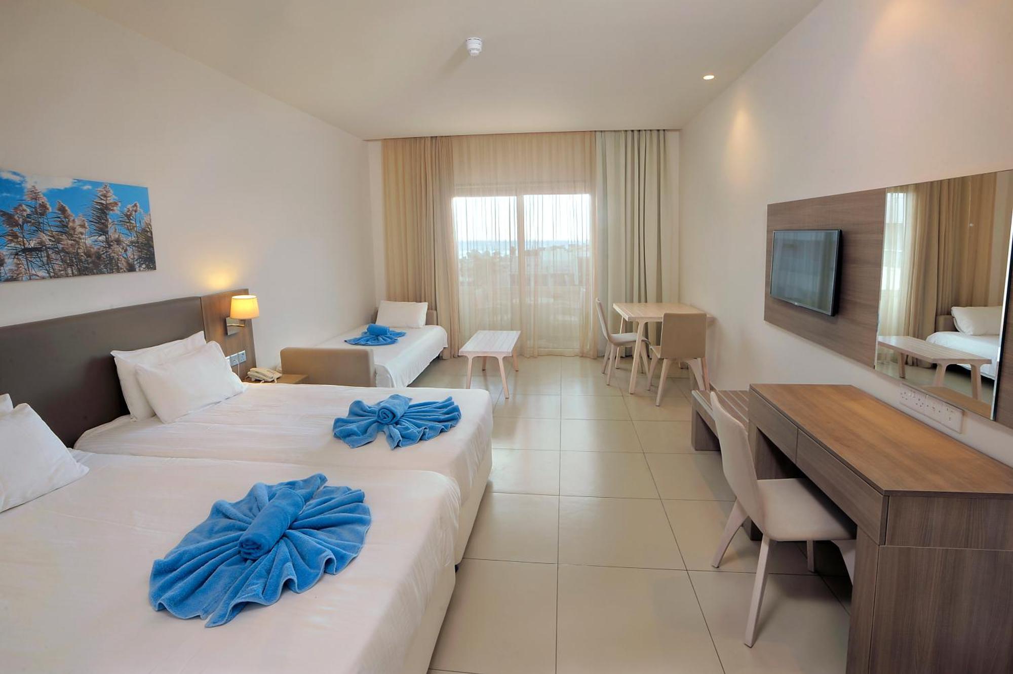 Euronapa Hotel Apartments 아이아 나파 외부 사진