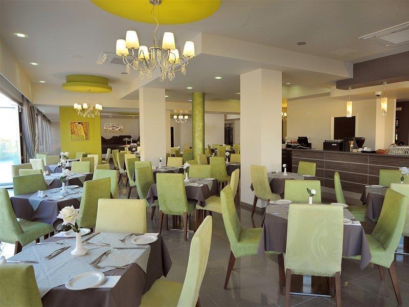 Euronapa Hotel Apartments 아이아 나파 외부 사진